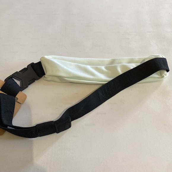 Nike Running Slim Waist Pack - Picture 5 of 5